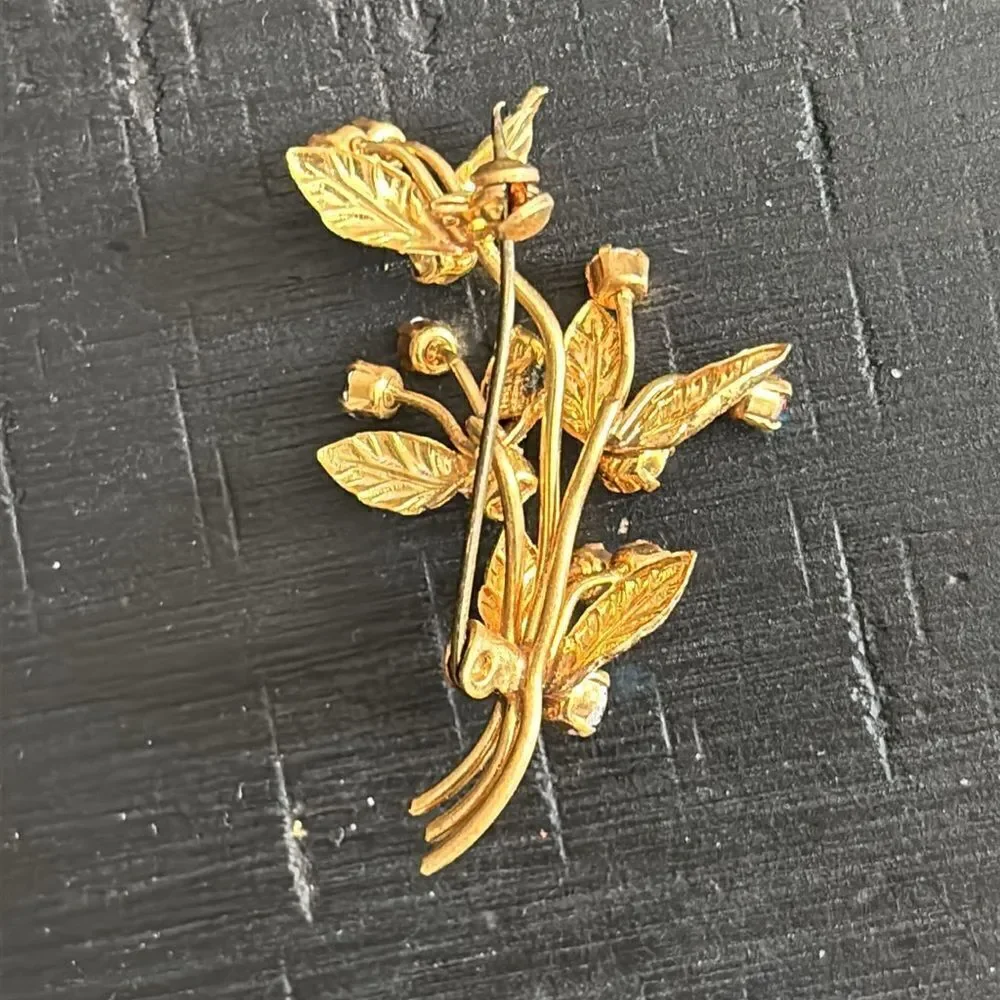 Source Unknown pin slightly